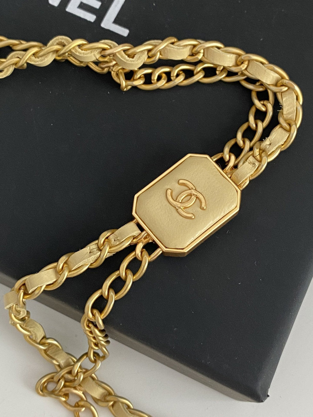 CHLSmall Vanity With Chain Yellow For Women, Women’s Bags 4.3in/11cm