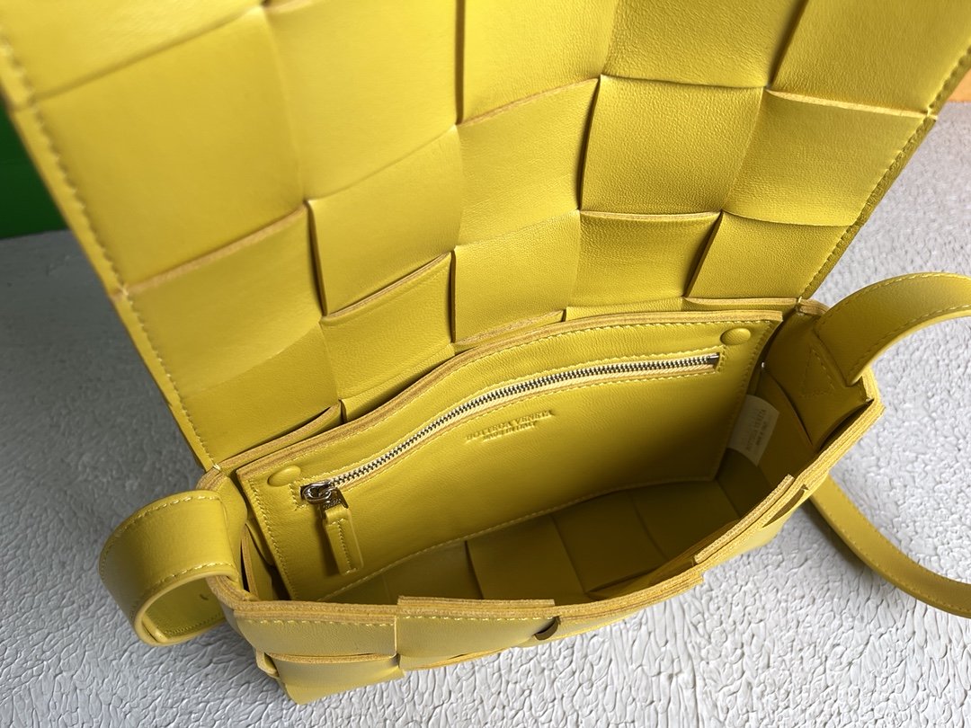 GLAMI Cassette Yellow, For Women, WomenÃƒÂ¢Ã¢â€šÂ¬Ã¢â€žÂ¢s Bags 9.1in/23cm