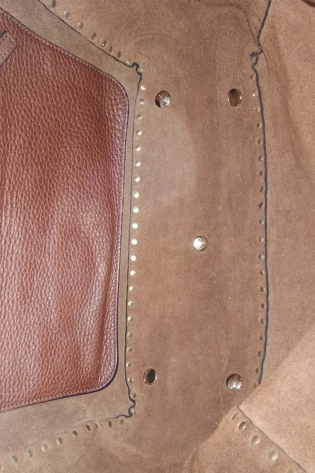 Medium Rockstud Tote Maroon