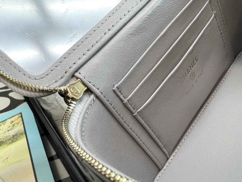 CHLVanity With Chain Gray For Women, Women’s Bags 6.2in/16cm