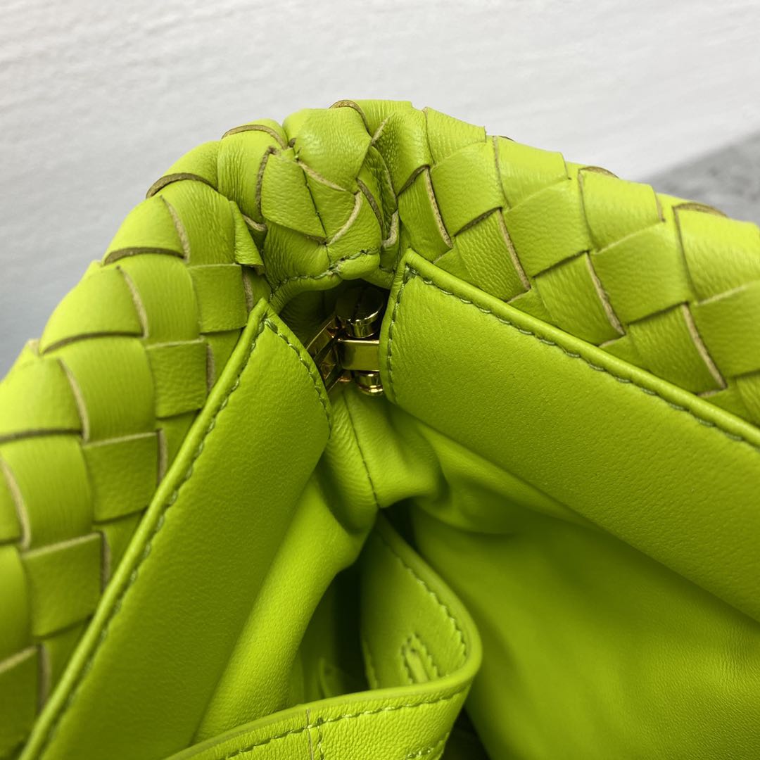 GLAMI Intrecciato Shoulder Bag Neon Green, For Women, WomenÃƒÂ¢Ã¢â€šÂ¬Ã¢â€žÂ¢s Bags 10.2in/26cm