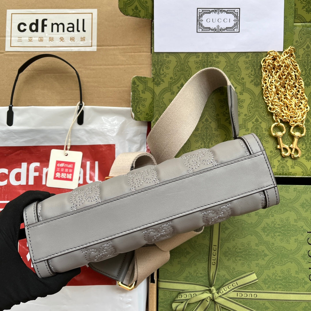 Glami MatelassÃƒÂ© Small Bag Grey For Women, Women’s Bags 10.2in/26cm GlamiÃ¢â‚¬Å½ Ã¢â‚¬Å½702200 UM8HG 1563