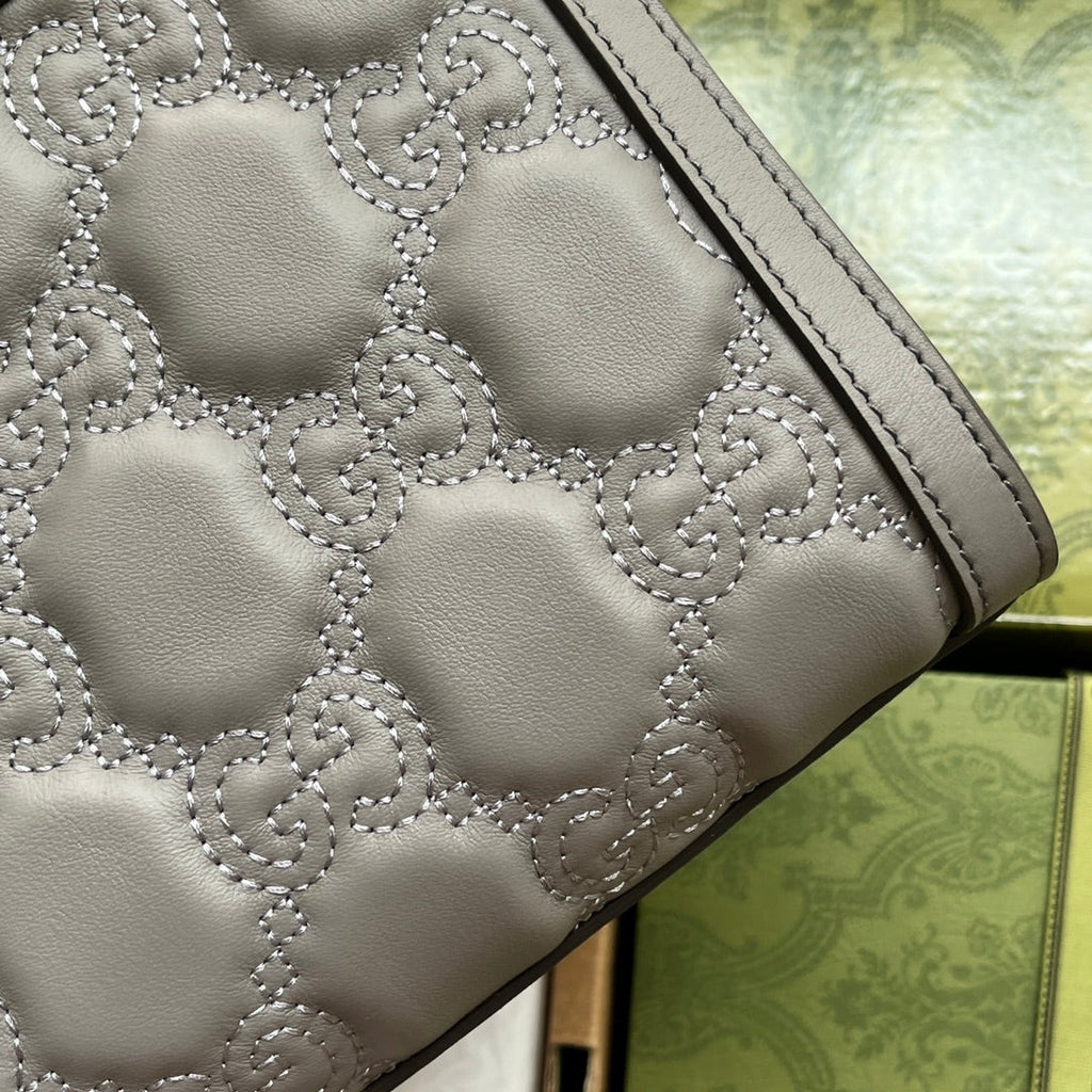 Glami MatelassÃƒÂ© Small Bag Grey For Women, Women’s Bags 10.2in/26cm GlamiÃ¢â‚¬Å½ Ã¢â‚¬Å½702200 UM8HG 1563