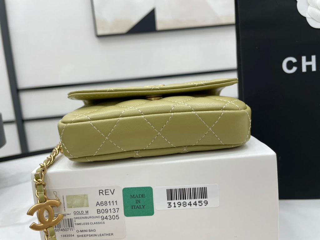 CHL Classic Distressed Green For Women, Women’s Bags 4.7in/12cm