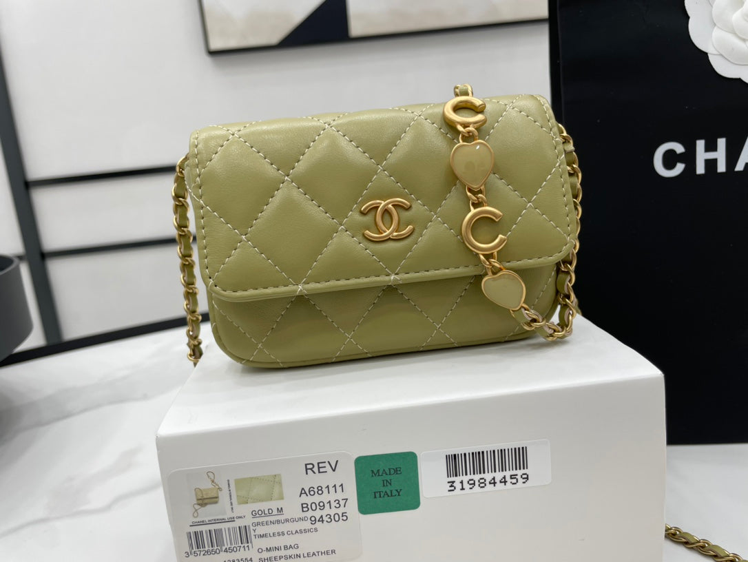 CHL Classic Distressed Green For Women, Women’s Bags 4.7in/12cm