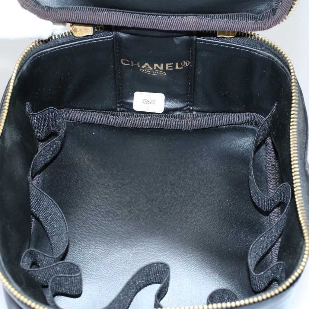 CHANEL Vanity Cosmetic Pouch Patent leather Black CC yb378