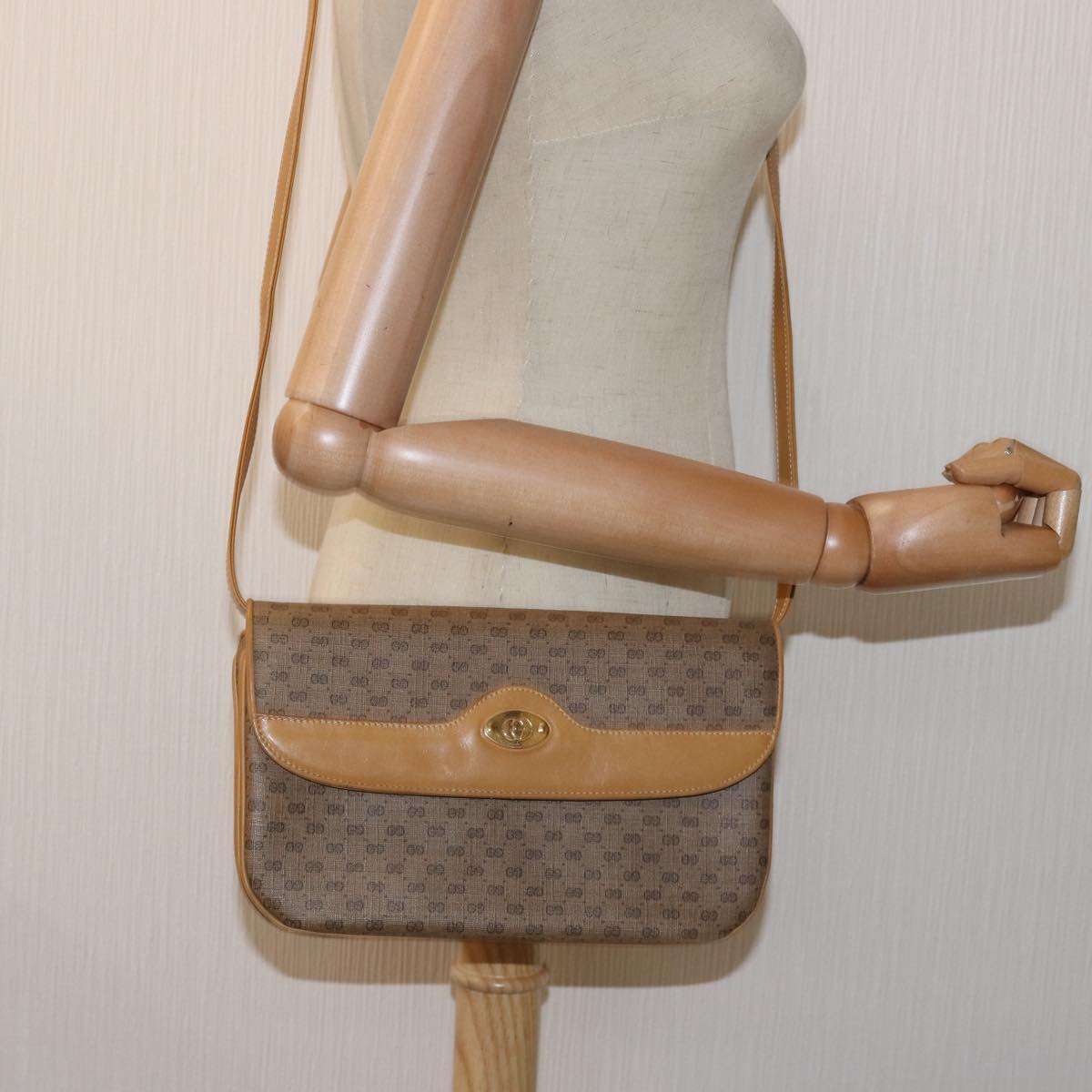 GUCCI Micro GG Supreme Shoulder Bag PVC Beige 004 106 0024 yk12533