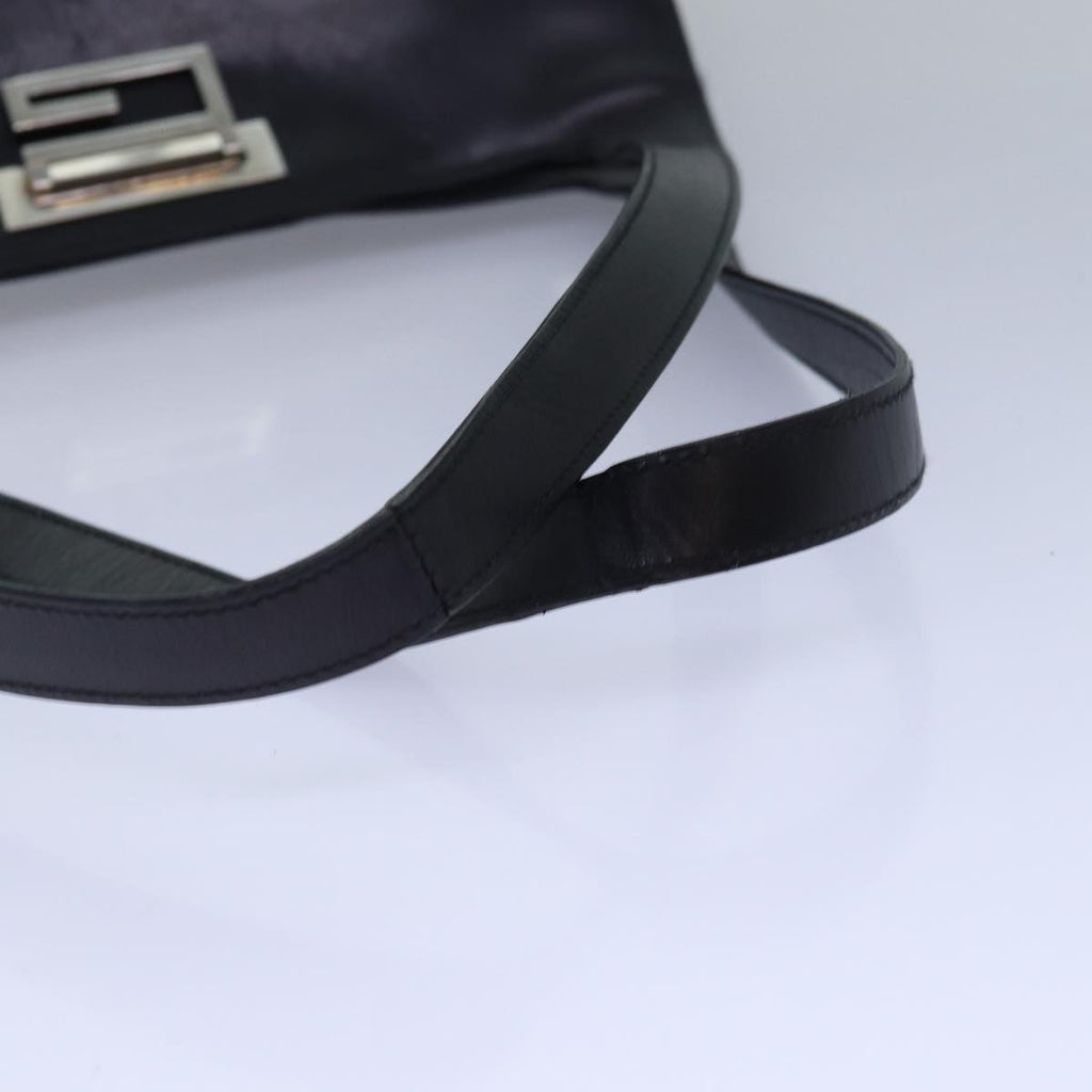 GUCCI Shoulder Bag Leather Black 001 3038 yk13061
