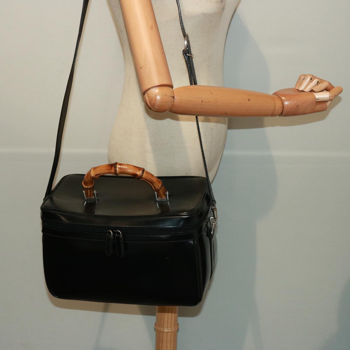 GUCCI Bamboo Vanity Hand Bag Enamel 2way Black 013 122 2491 yk13124