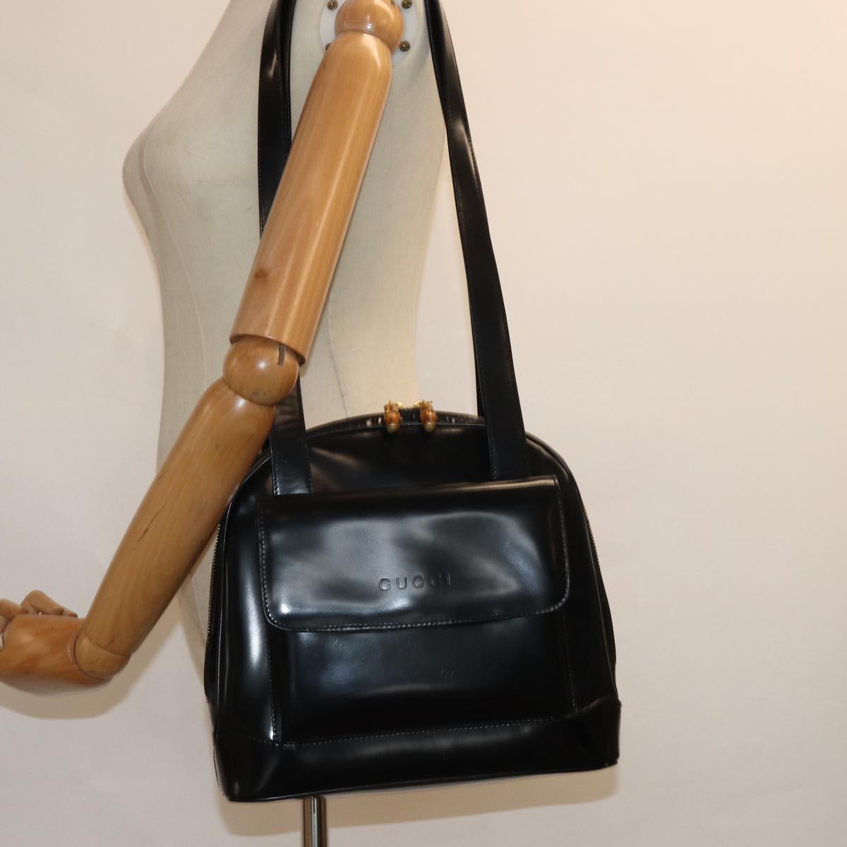 GUCCI Shoulder Bag Leather Black yk13258