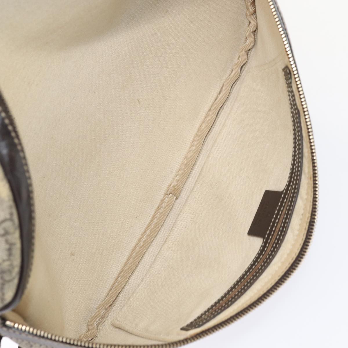 GUCCI GG Supreme Body Bag PVC Leather Beige yk13302