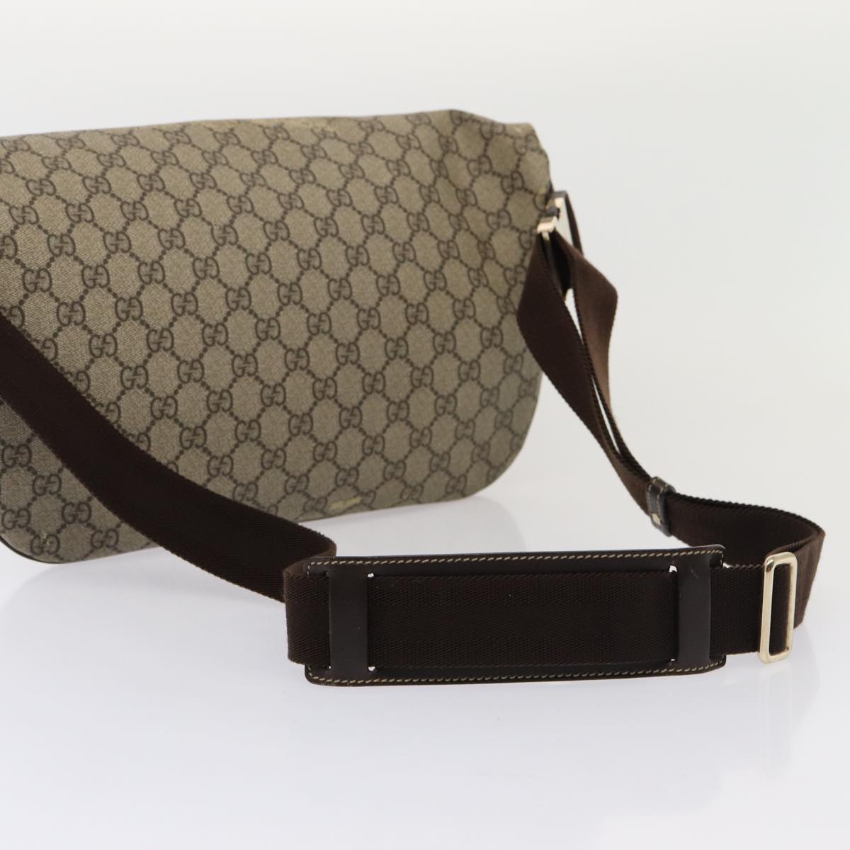 GUCCI GG Supreme Body Bag PVC Leather Beige yk13302