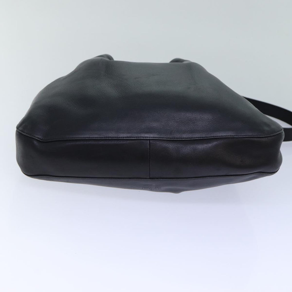 GUCCI Shoulder Bag Leather Black 001 3746 yk13467