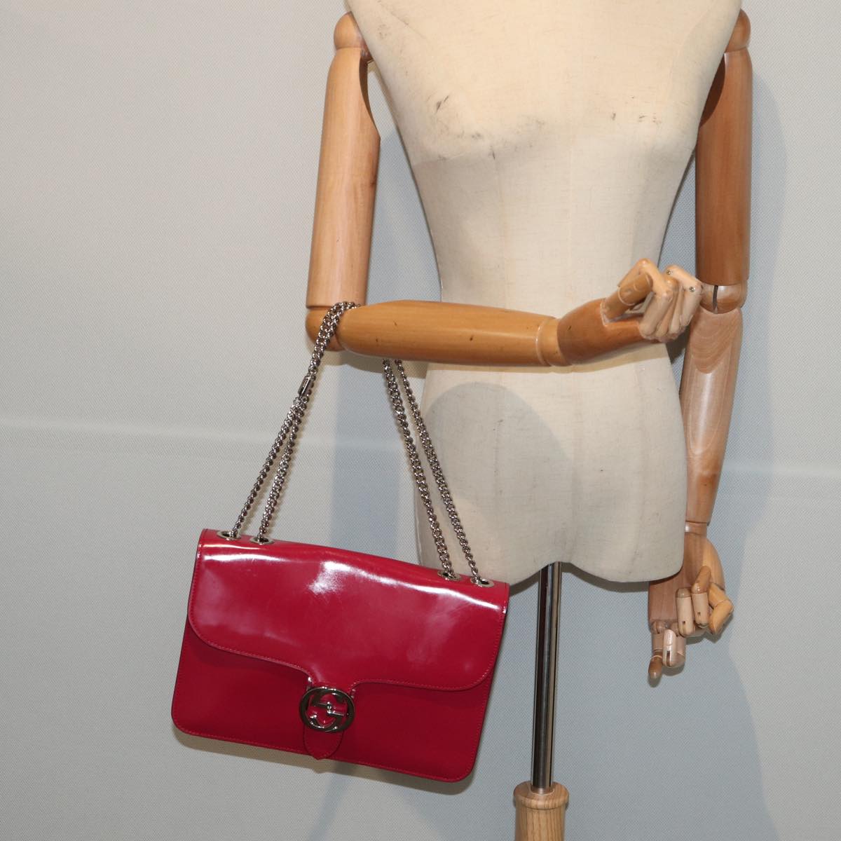 GUCCI Interlocking Chain Shoulder Bag Enamel Pink 387606 yk14089