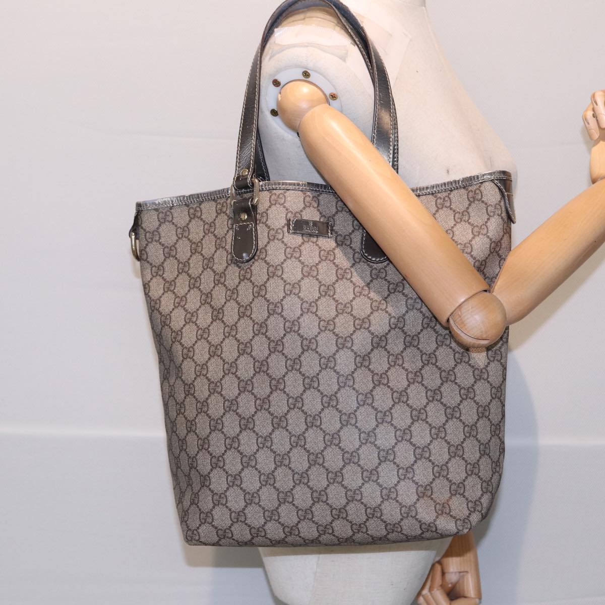 GUCCI GG Supreme Tote Bag PVC Leather Beige Silver 189896 yk14275