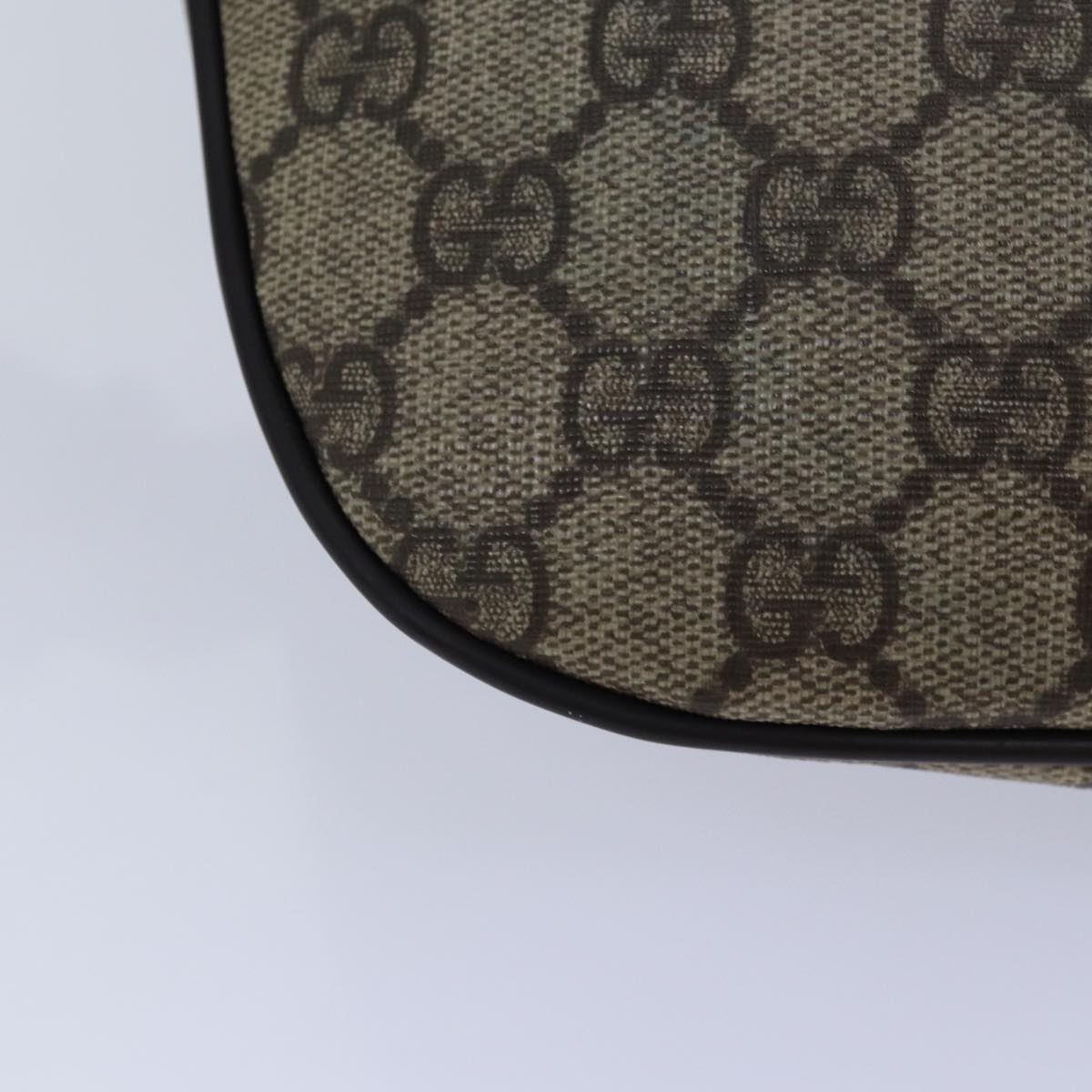 GUCCI GG Supreme Body Bag PVC Leather Beige Gold yk14624