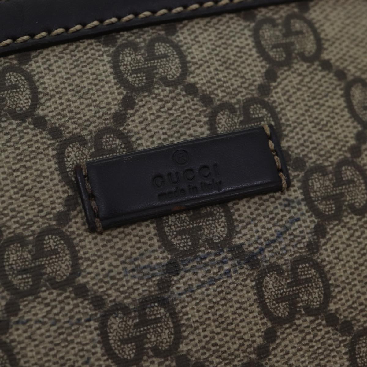 GUCCI GG Supreme Body Bag PVC Leather Beige Gold yk14624