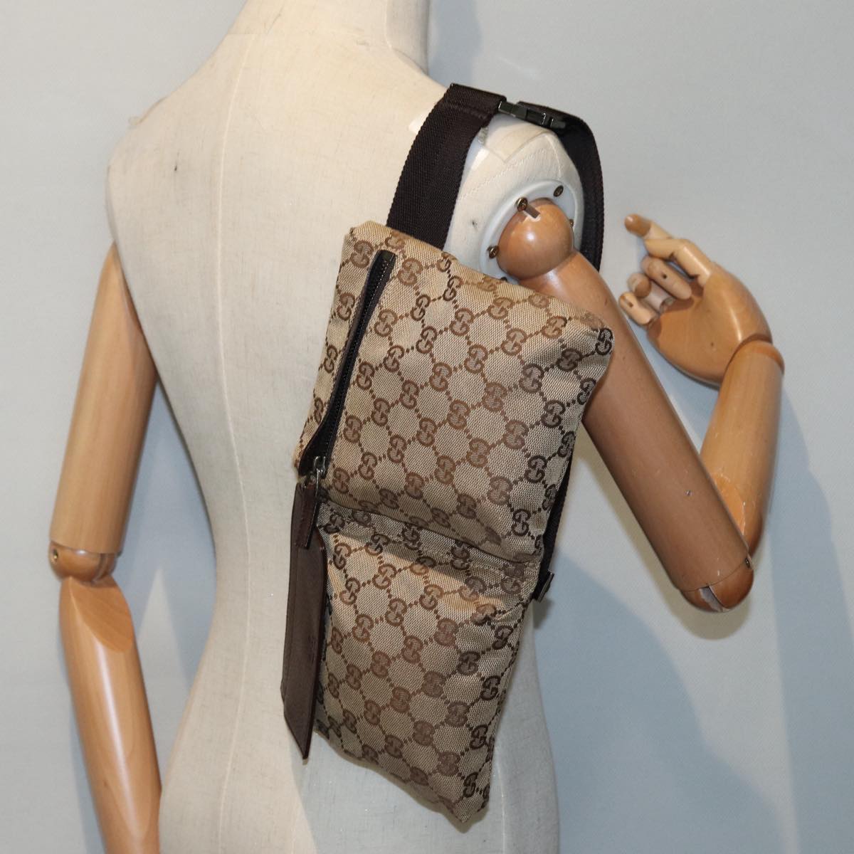 GUCCI GG Canvas Waist bag Beige Silver 28566 yk14629