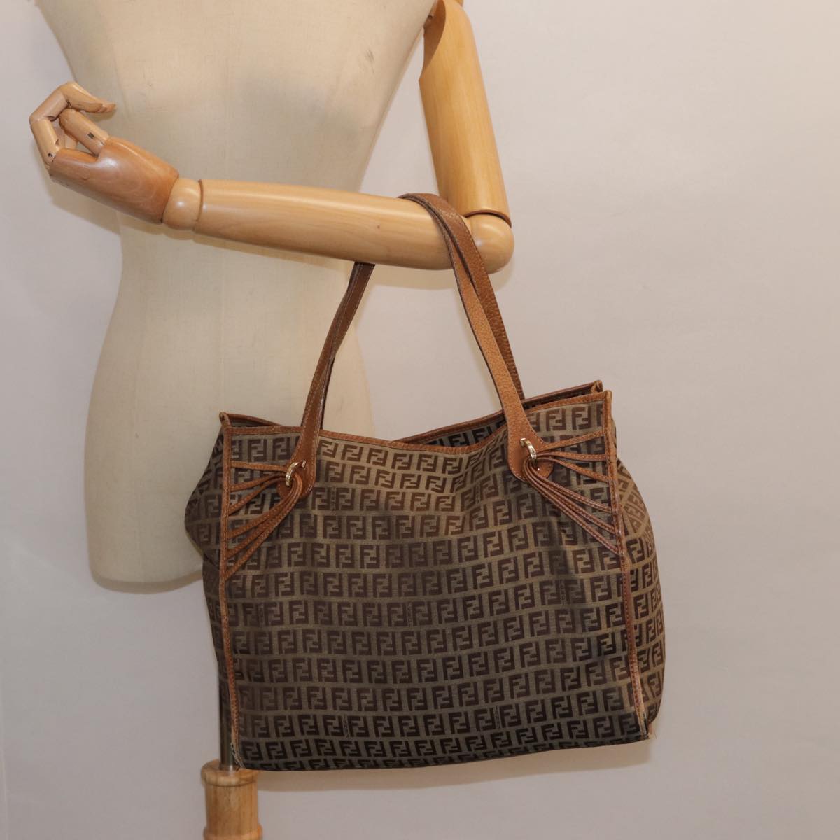 FENDI Zucchino Canvas Tote Bag Beige Gold yk14729