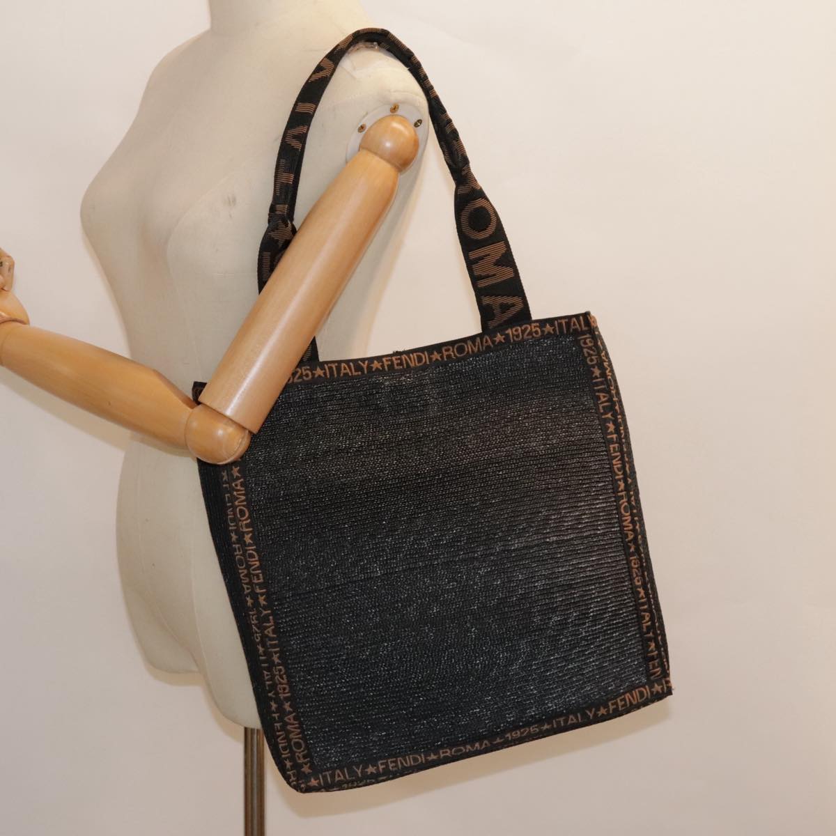 FENDI Tote Bag Straw Black Gold yk14912