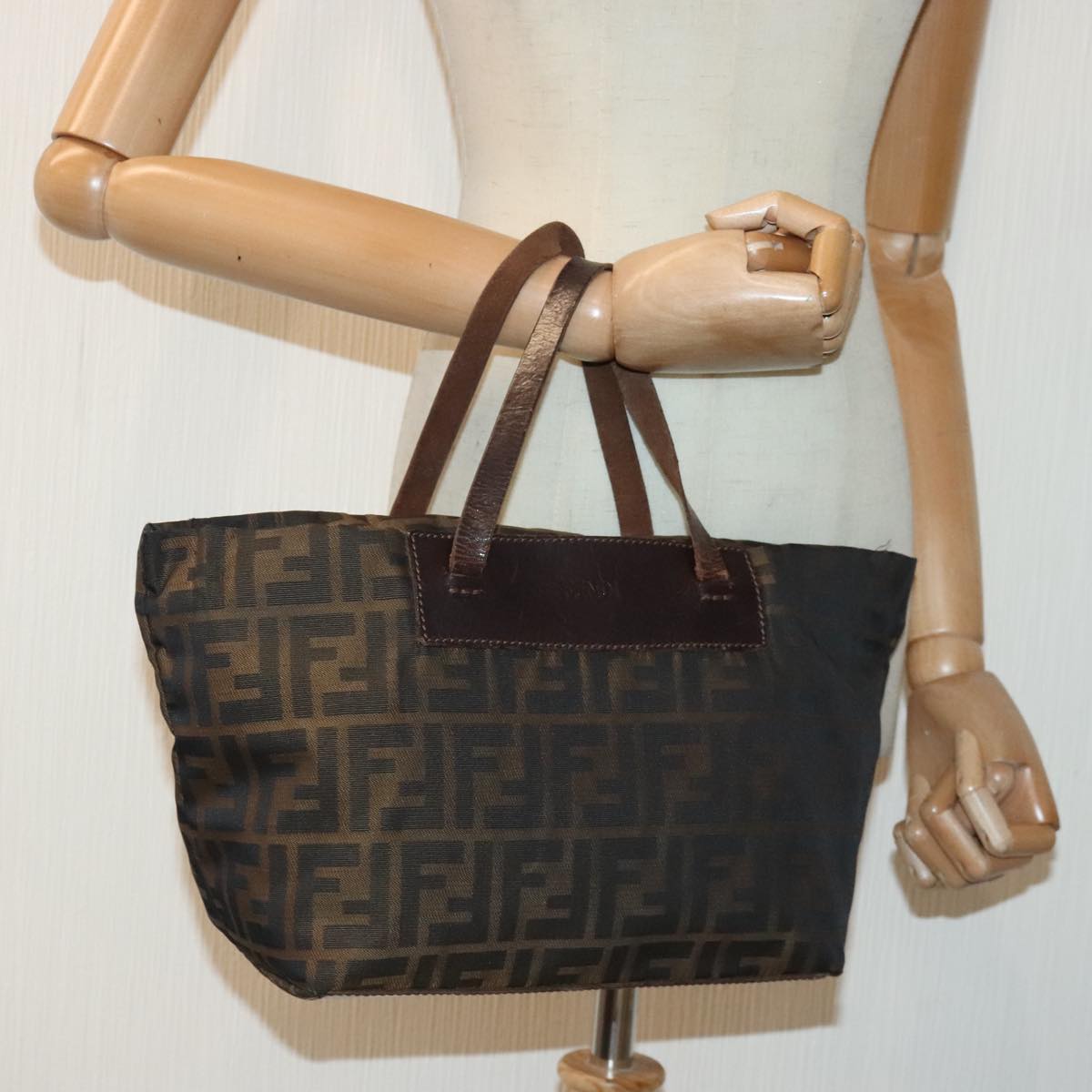 FENDI Zucca Canvas Hand Bag Brown Black yk15166