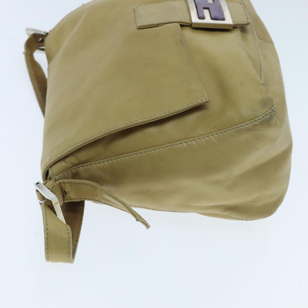 FENDI Mamma Baguette Shoulder Bag Leather Beige yk15554