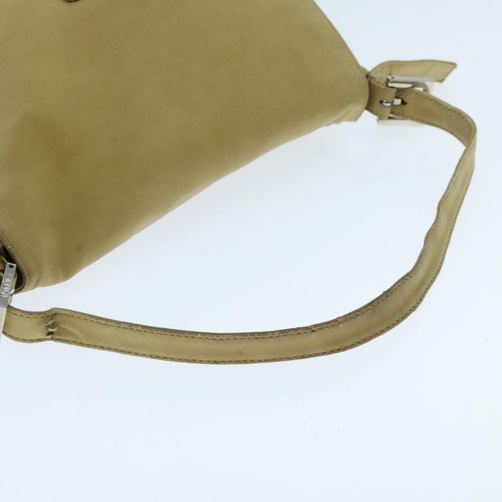 FENDI Mamma Baguette Shoulder Bag Leather Beige yk15554