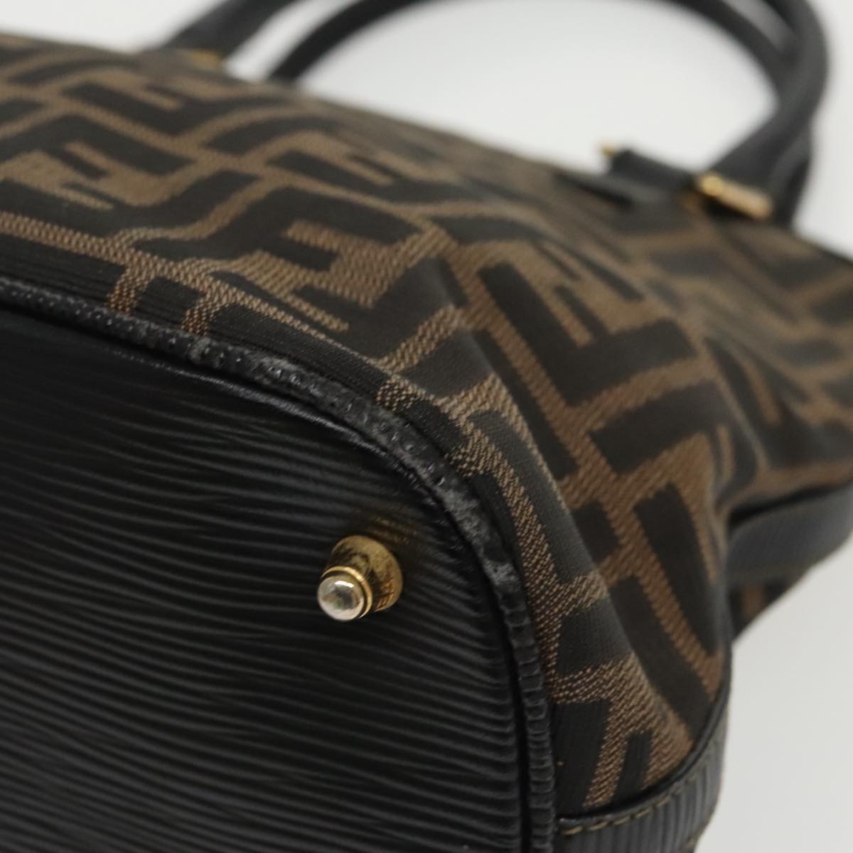 FENDI Zucca Canvas Hand Bag Brown Black gold yk15834