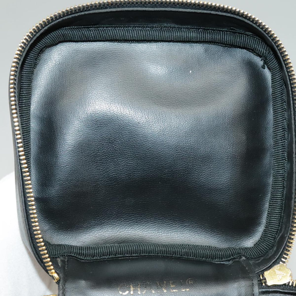 CHANEL Bicolore Vanity Cosmetic Pouch Leather Black Gold CC yk15869