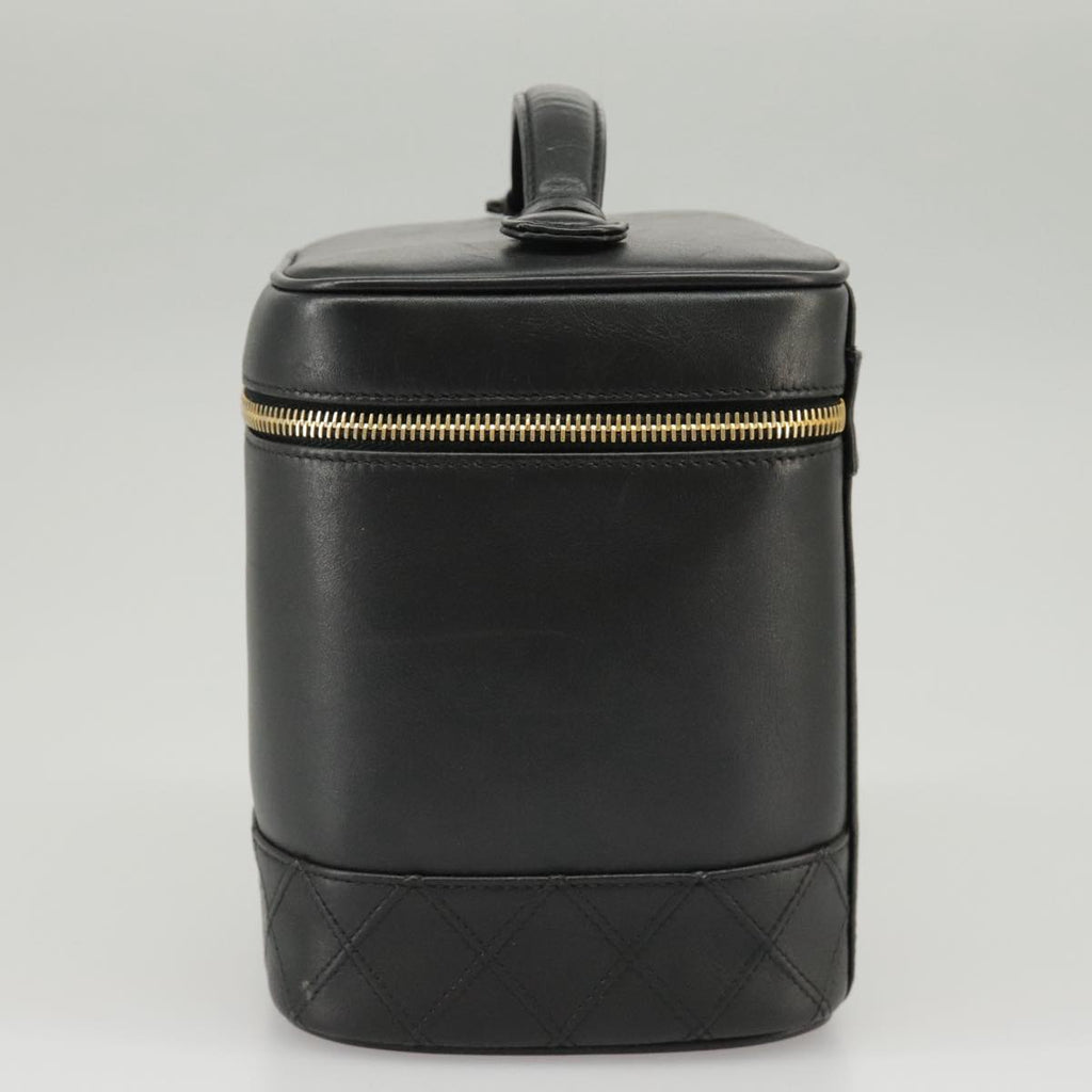 CHANEL Bicolore Vanity Cosmetic Pouch Leather Black Gold CC yk15869
