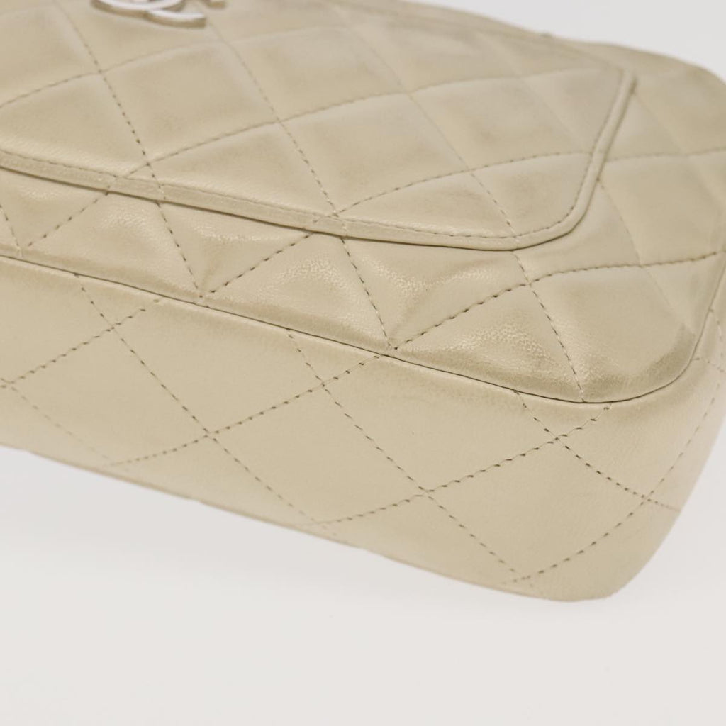 CHANEL Matelasse Chain Hand Bag Lamb Skin White Silver CC yk15902