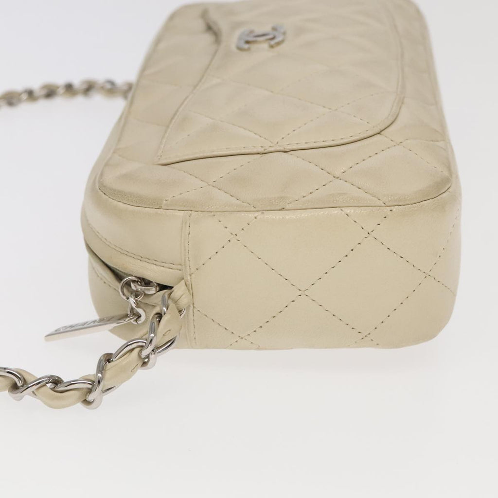 CHANEL Matelasse Chain Hand Bag Lamb Skin White Silver CC yk15902