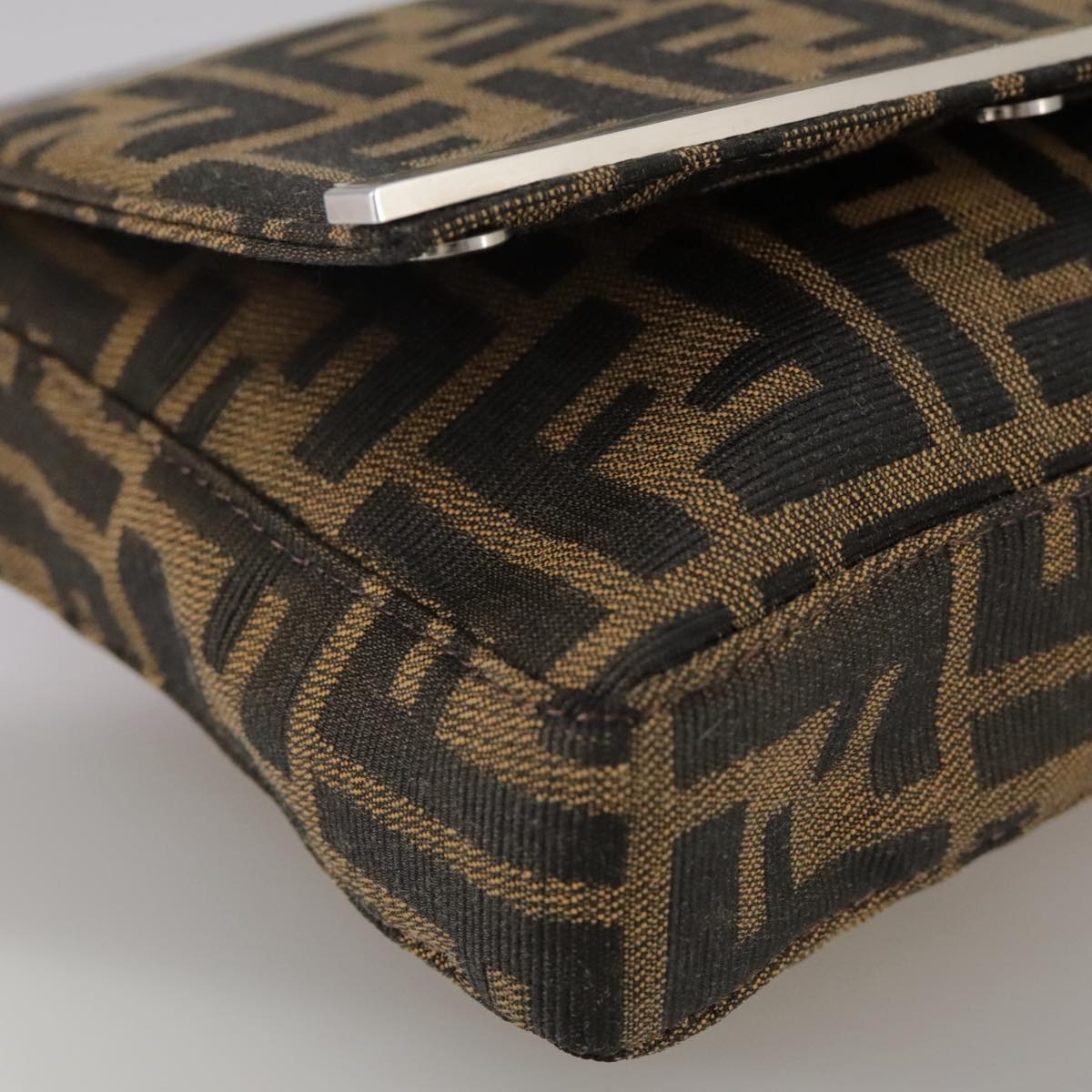 FENDI Zucca Canvas Hand Bag Brown Black yk16512