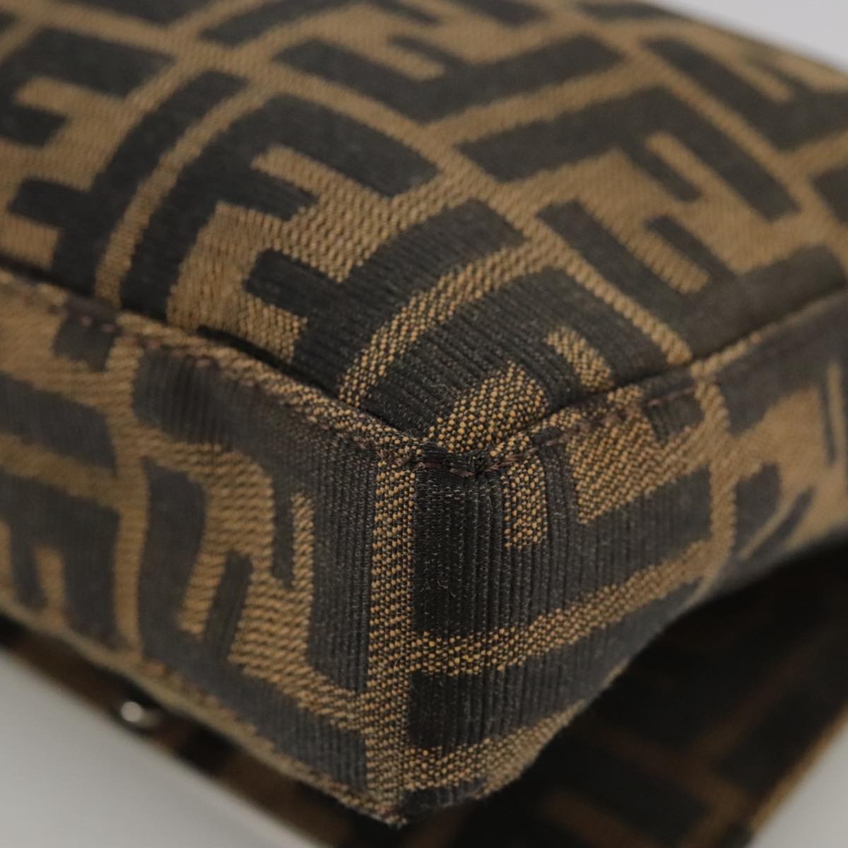 FENDI Zucca Canvas Hand Bag Brown Black yk16512