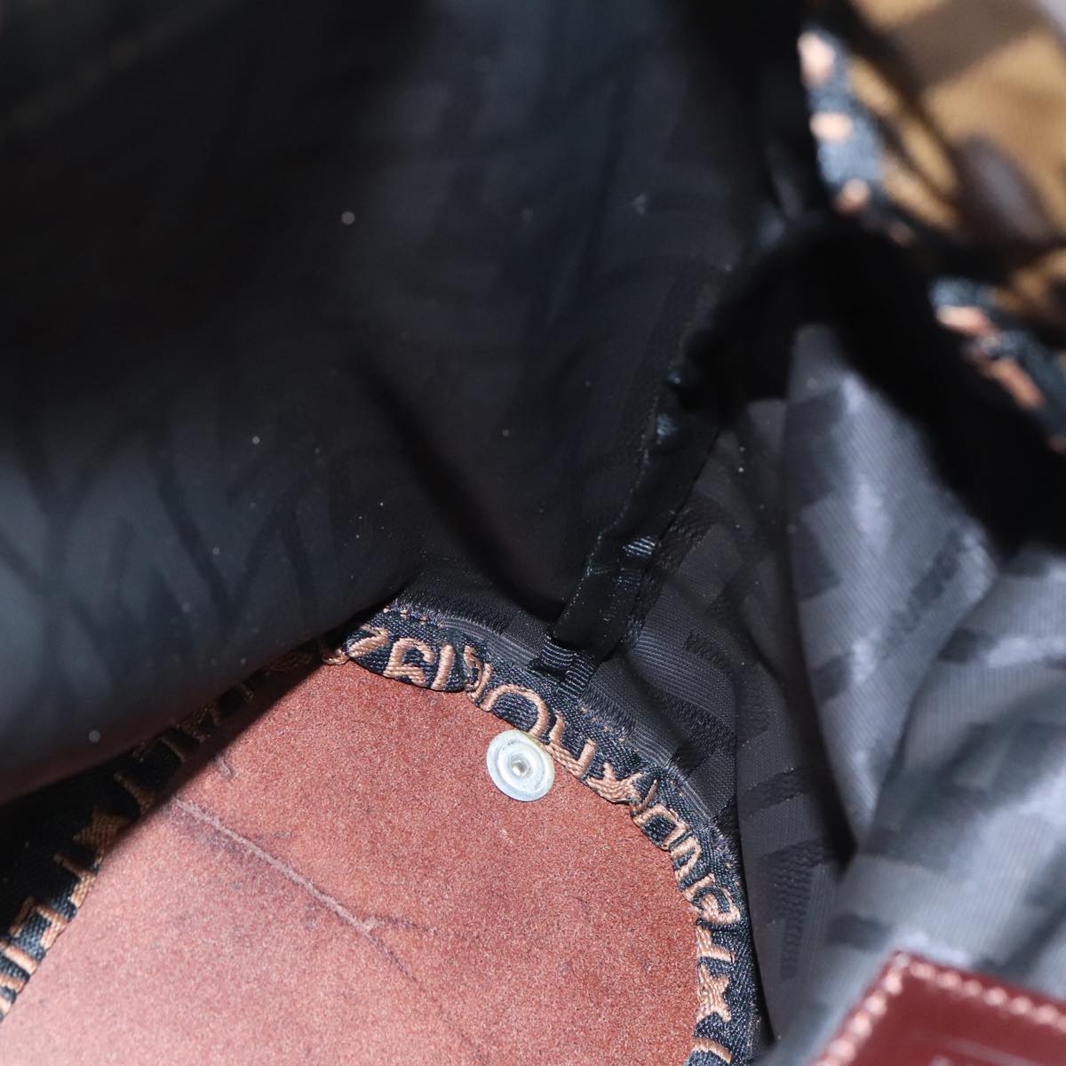 FENDI Zucca Canvas Hand Bag Brown Black yk16714