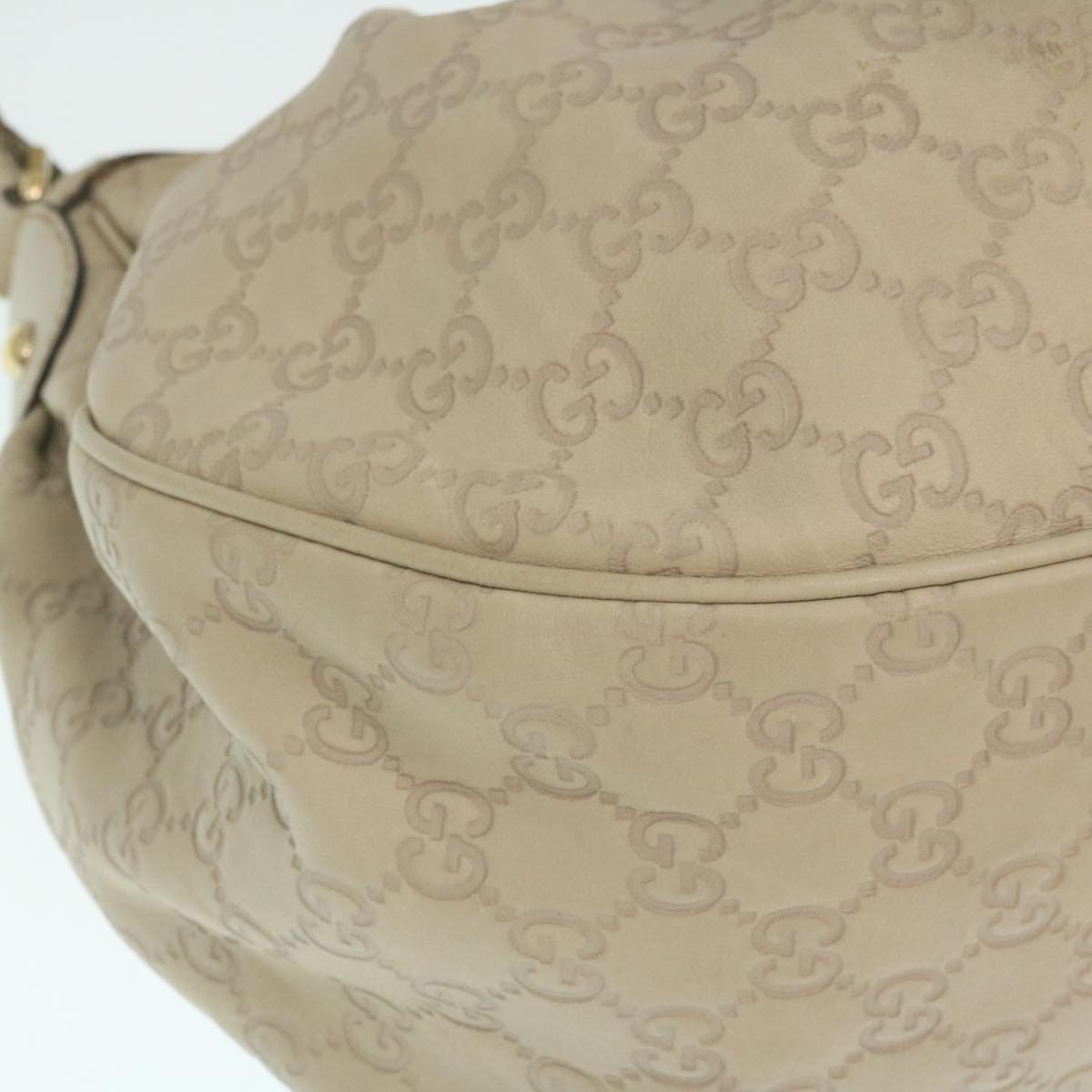 GUCCI Guccissima Shoulder Bag Leather White yk4024