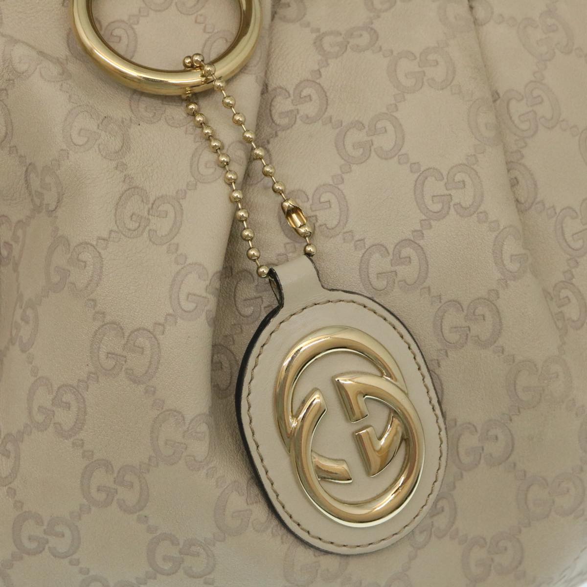 GUCCI Guccissima Shoulder Bag Leather White yk4024