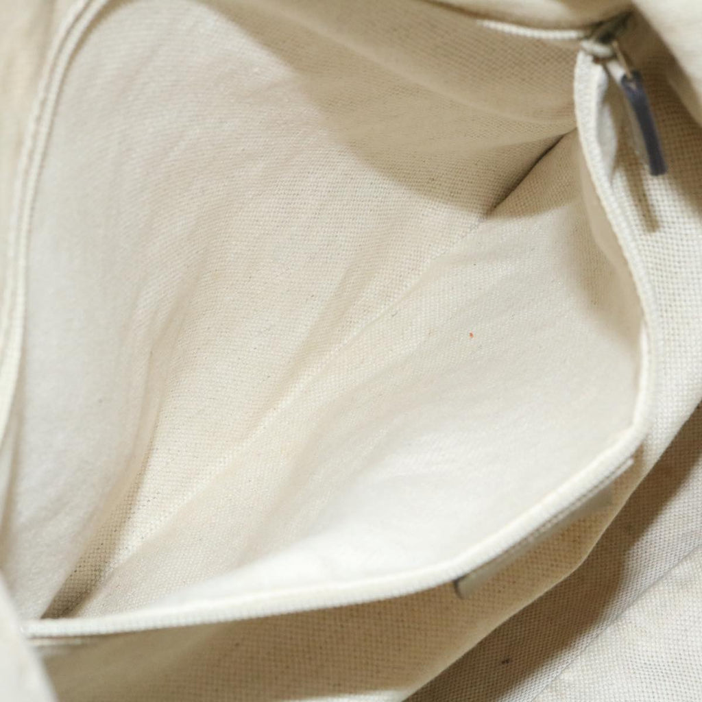 GUCCI Guccissima Shoulder Bag Leather White yk4024