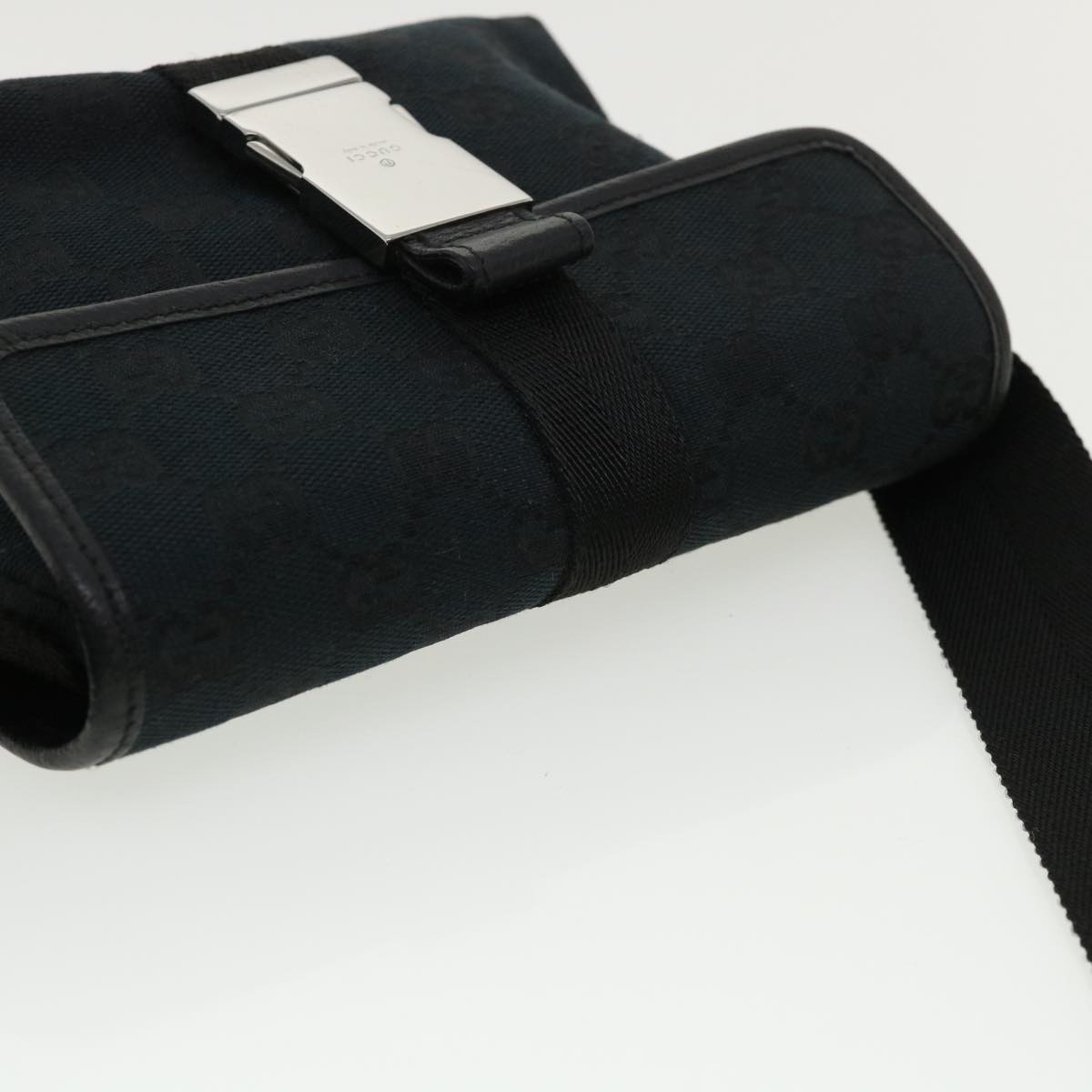 GUCCI GG Canvas Waist Bag Black yk5537