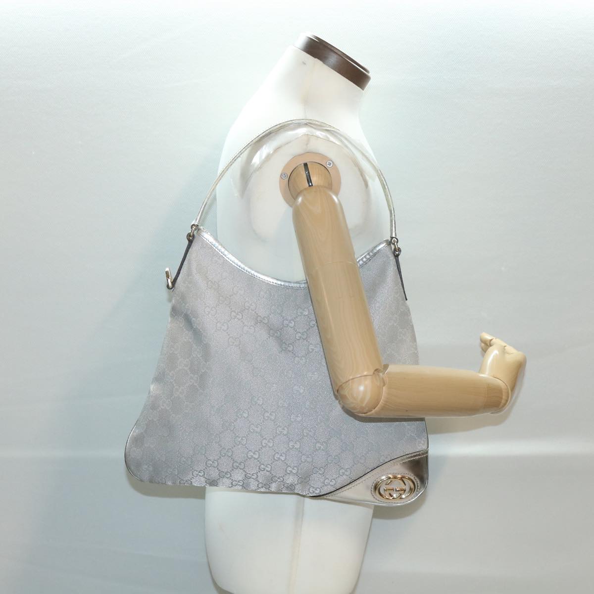 GUCCI GG Canvas Shoulder Bag Silver 169947 yk6144B