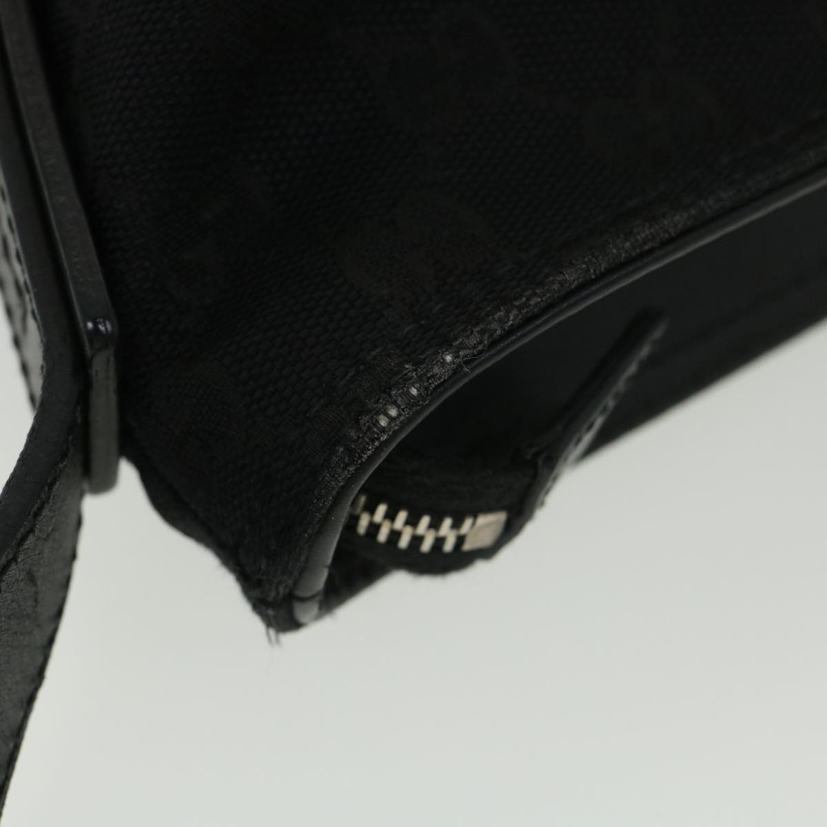 GUCCI GG Canvas Shoulder Bag Black 337598 yk6342