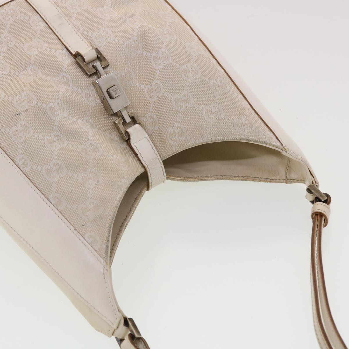 GUCCI GG Canvas Jackie Shoulder Bag Beige 001.3876 yk6453