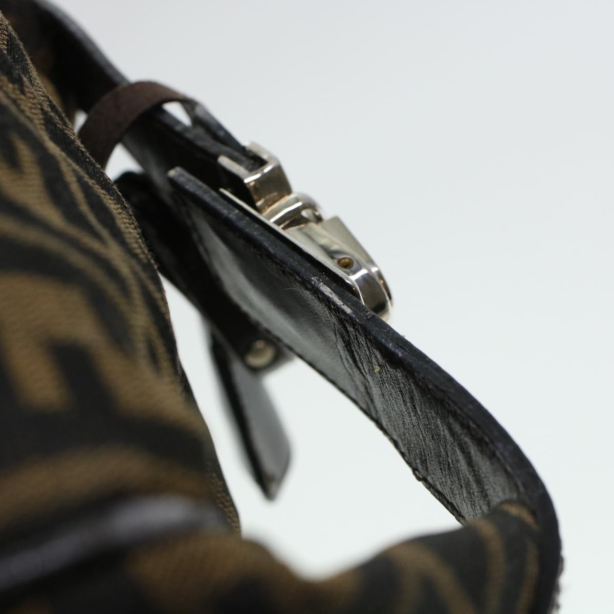 FENDI Zucca Canvas Hand Bag Black Brown yk6888B