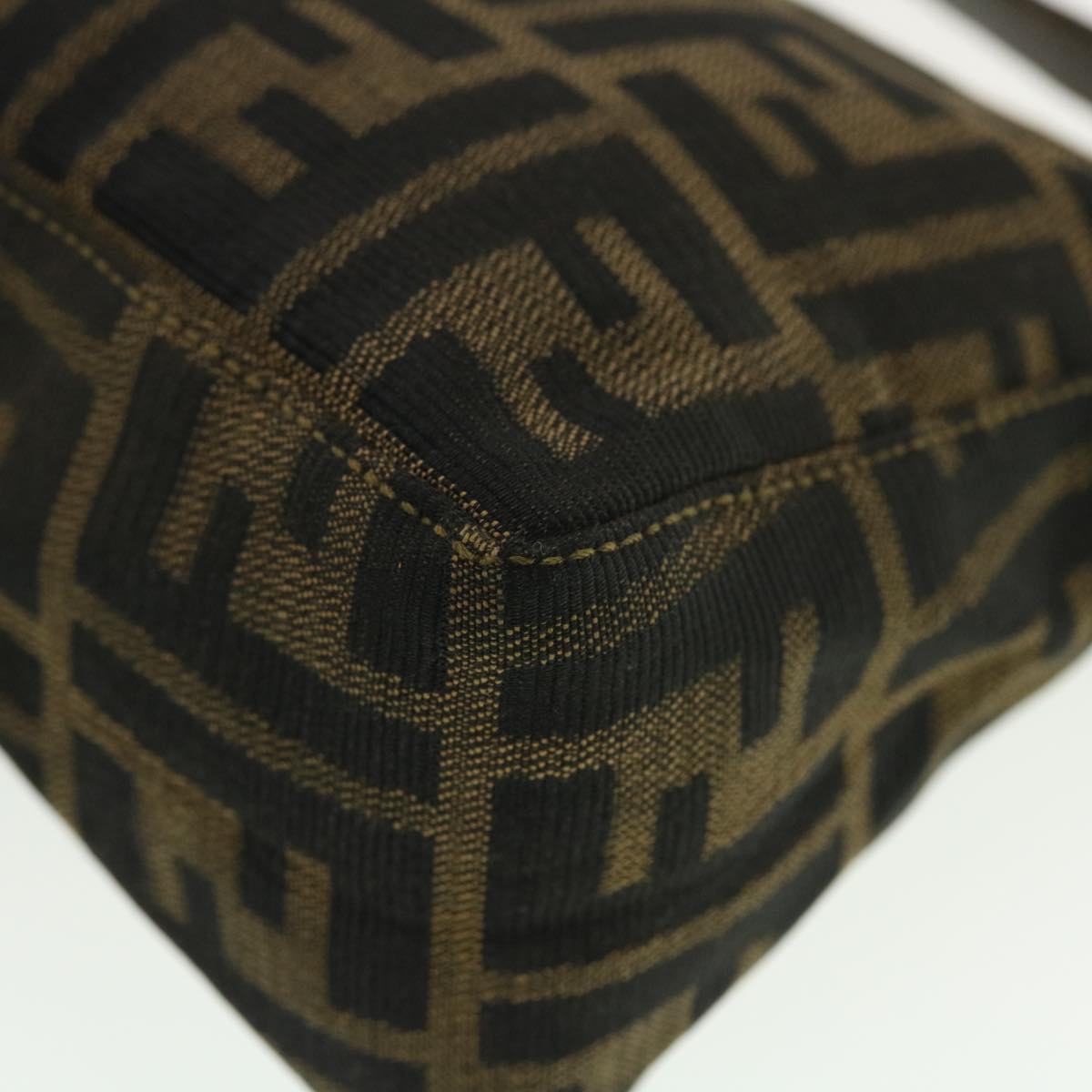 FENDI Zucca Canvas Hand Bag Black Brown 2305.26580 yk7106B