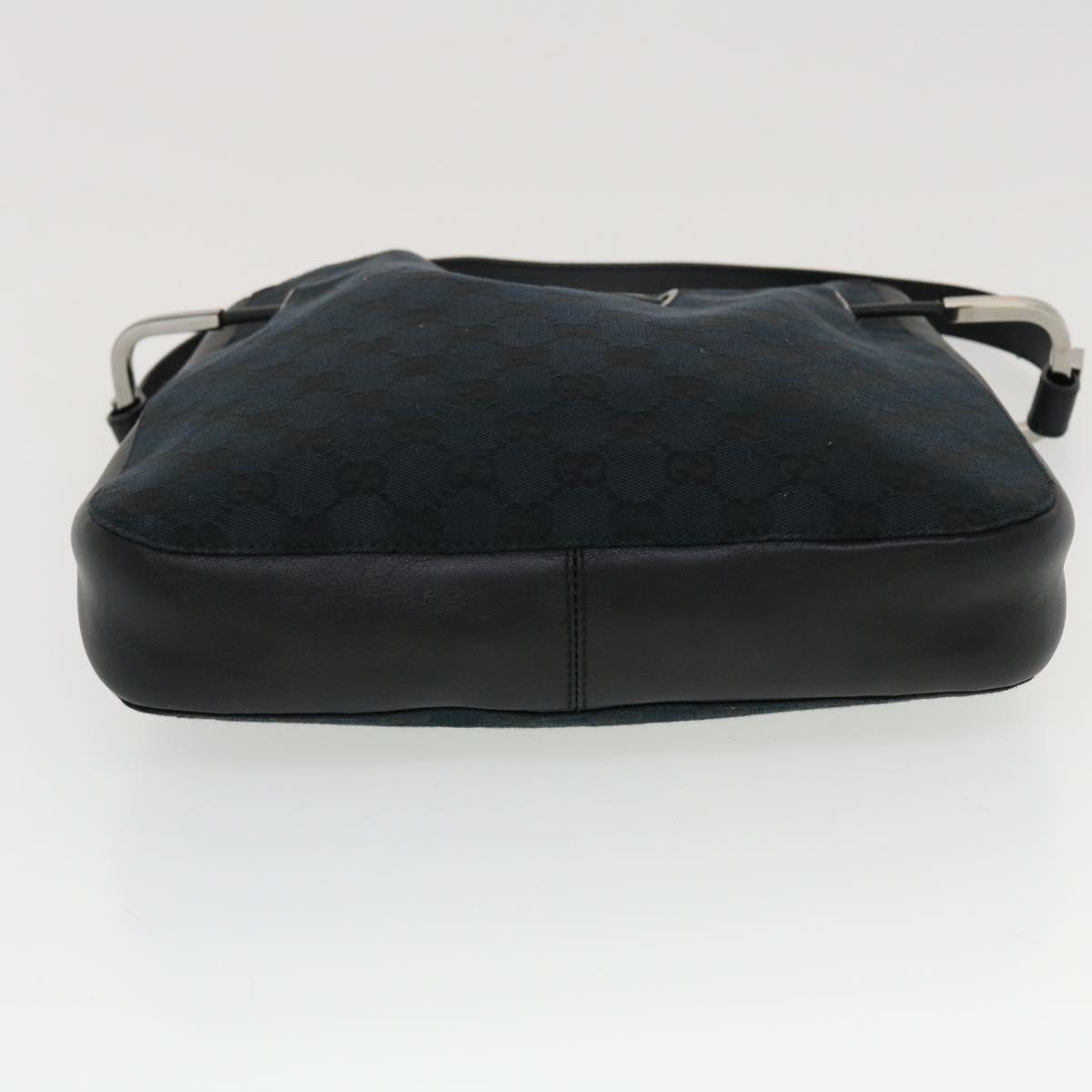 GUCCI GG Canvas Shoulder Bag Black yk7193