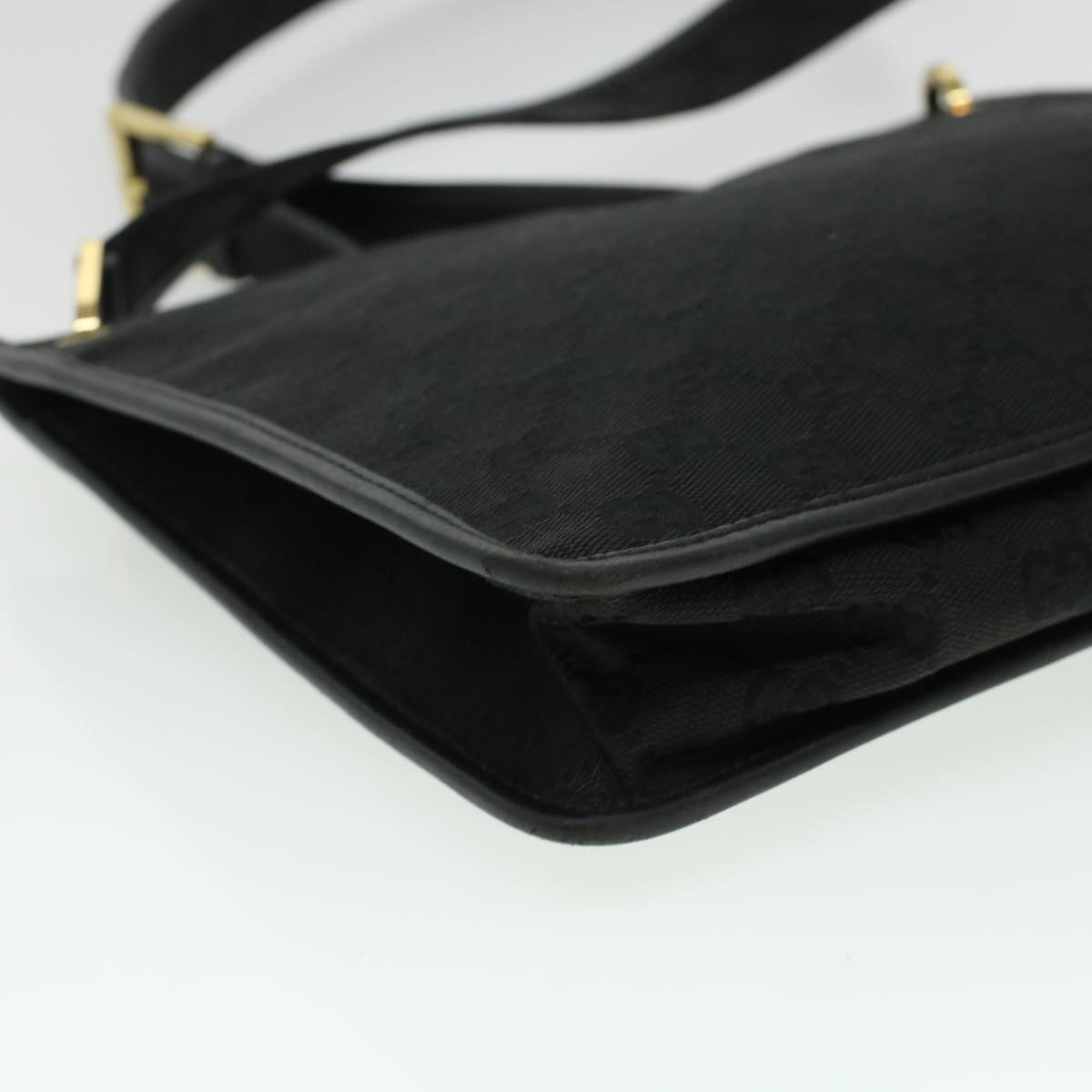 GUCCI GG Canvas Shoulder Bag Black 91762 yk7260