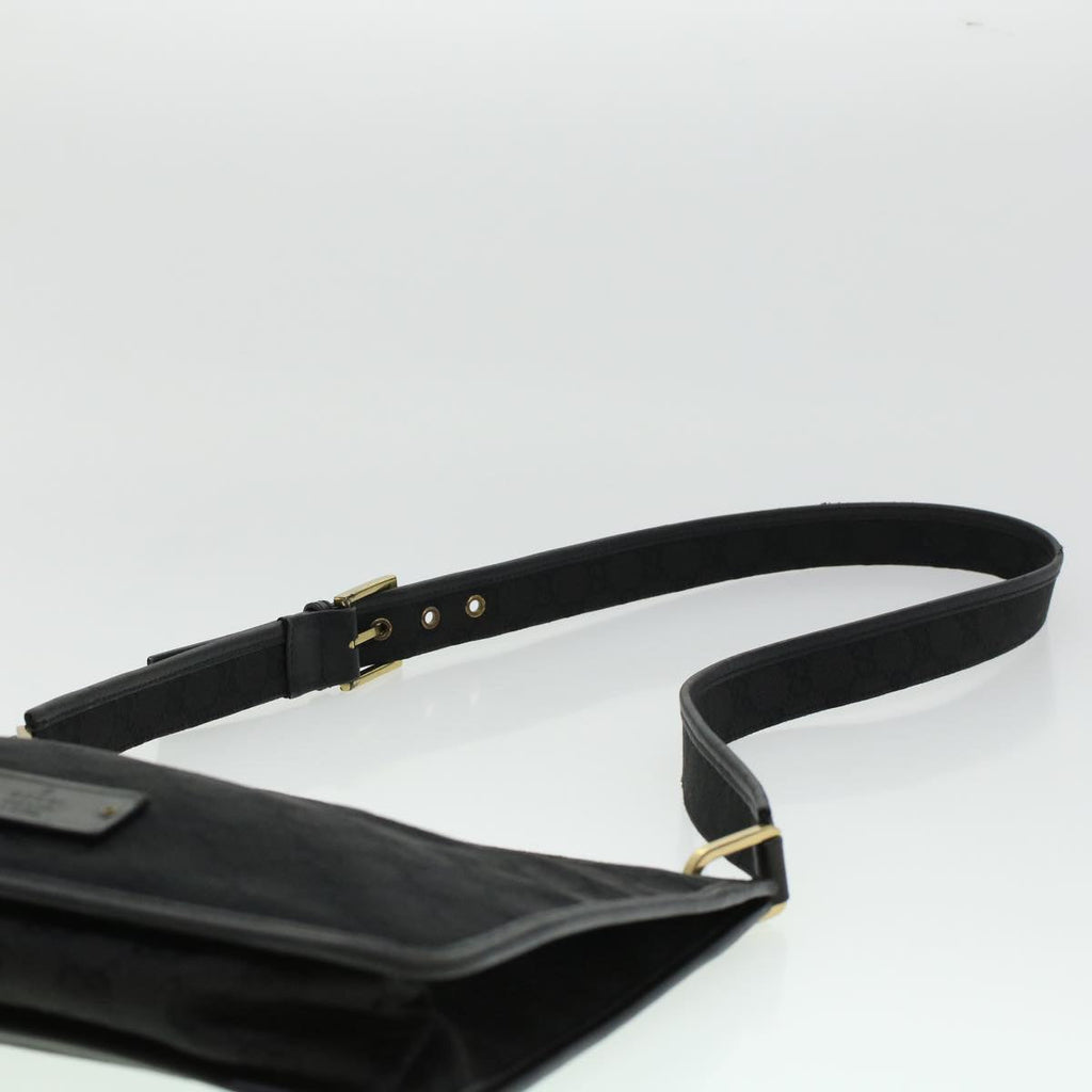 GUCCI GG Canvas Shoulder Bag Black 91762 yk7260