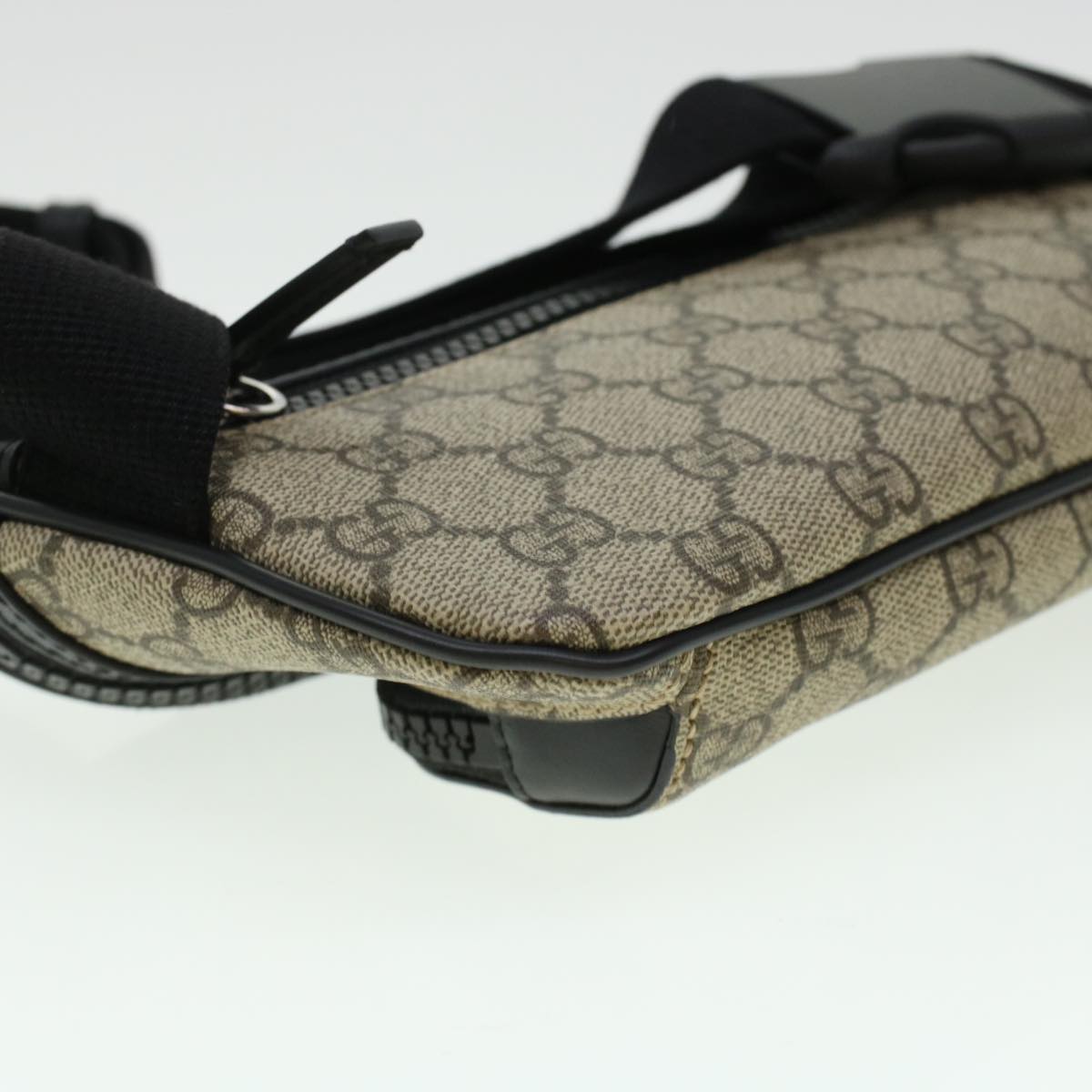 GUCCI GG Canvas Body Bag PVC Leather Beige 450946 yk7290