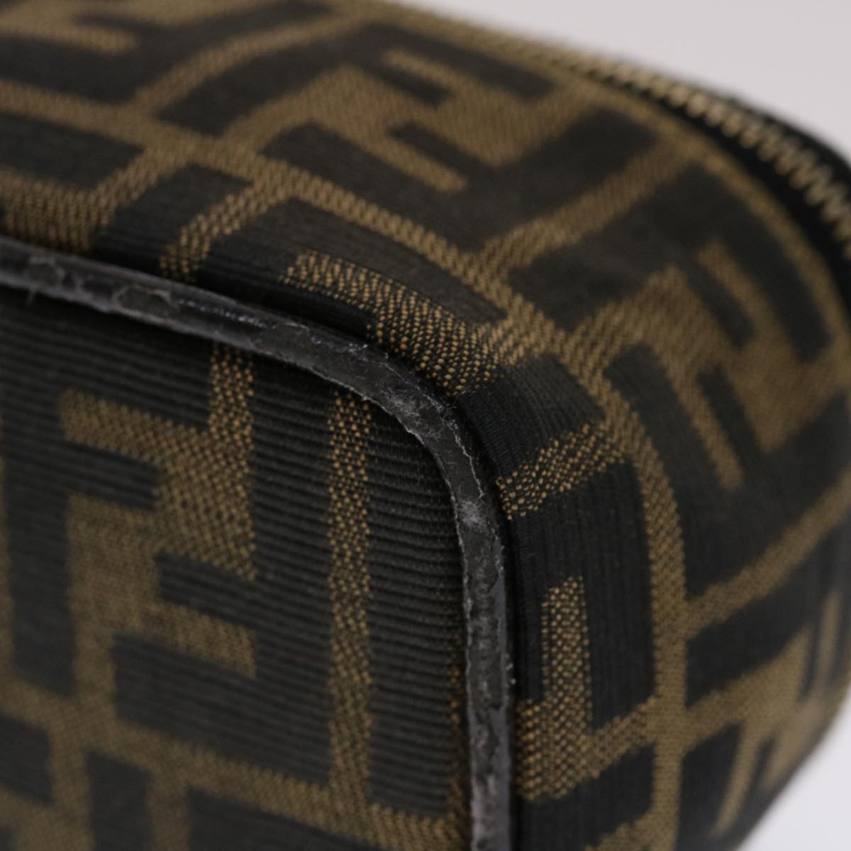 FENDI Zucca Canvas Vanity Cosmetic Pouch Black Brown 2349-26576-089 yk7547B
