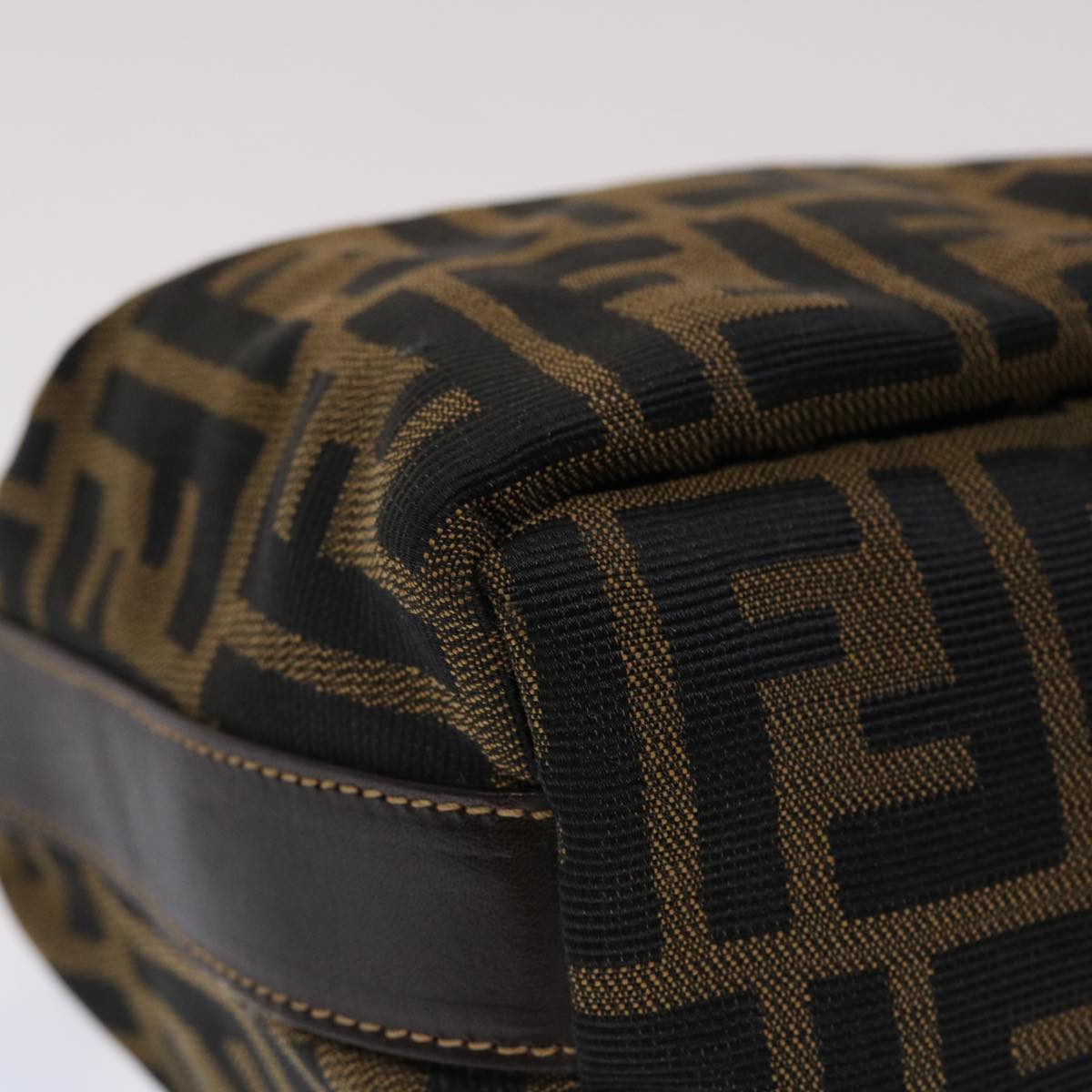 FENDI Zucca Canvas Hand Bag Black Brown yk7553B